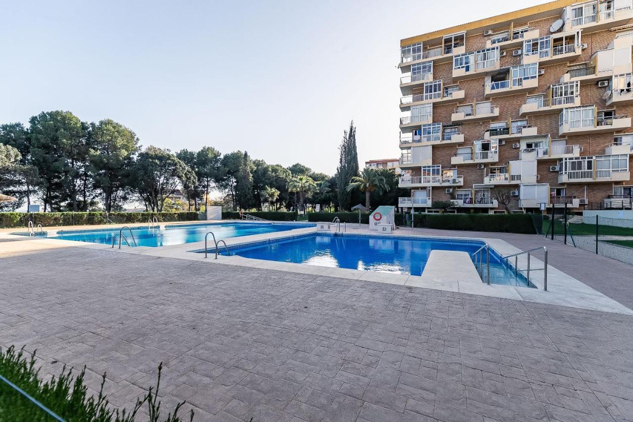 Sun Coast Benalmadena -- Superb Studio With 4 Pools, Gardens & Breakfast Exteriér fotografie