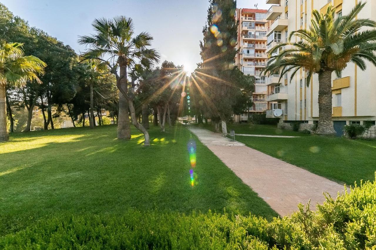 Sun Coast Benalmadena -- Superb Studio With 4 Pools, Gardens & Breakfast Exteriér fotografie